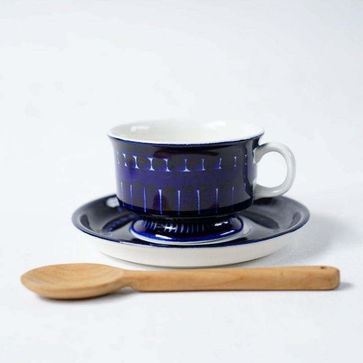 青い北欧食器特集——バレンシアからモナミまで、ブルーの名品を集めて