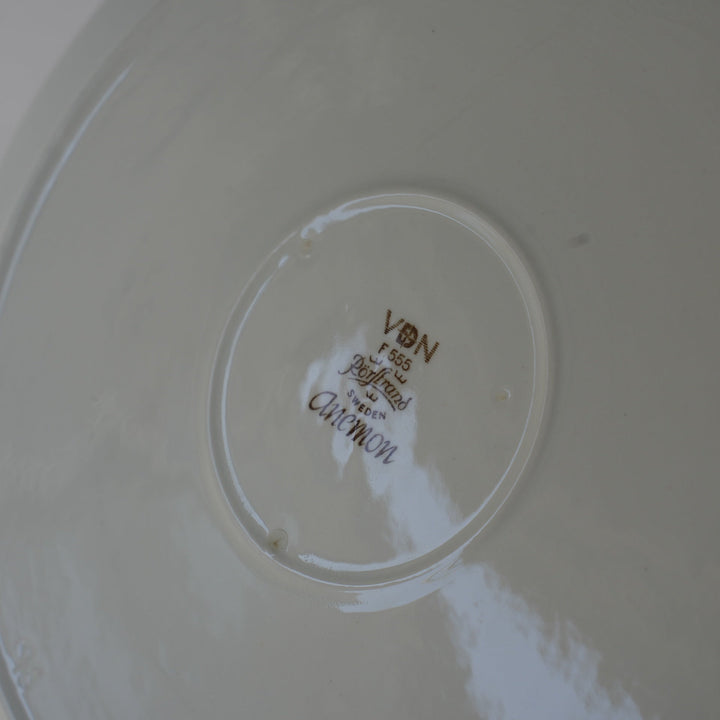 北欧食器の裏側の凹みや傷のような跡は不良品?|支柱跡(目跡)とは——ヴィンテージならではの理由と、本当の傷との見分け方