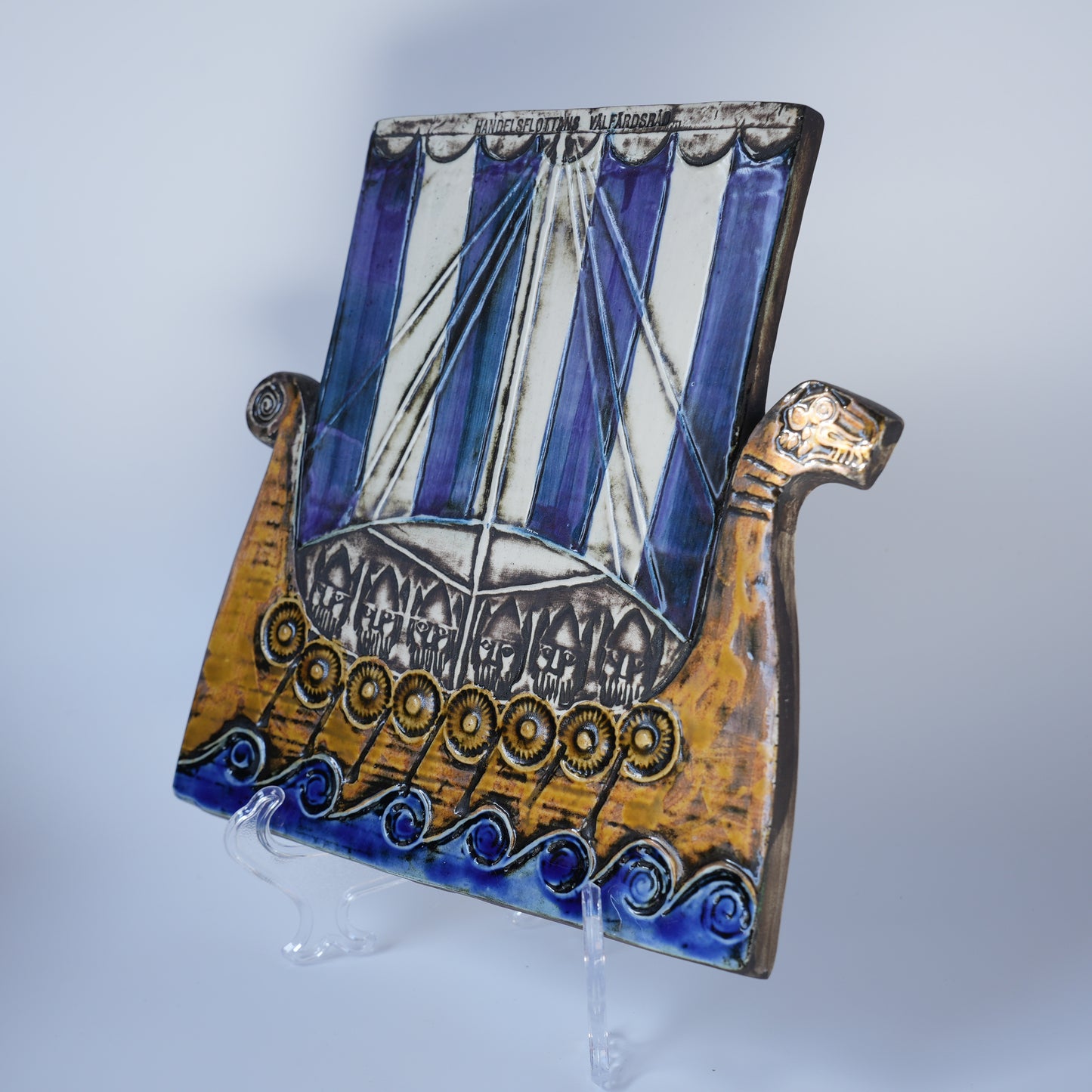 リサ・ラーソン グスタフスベリ ヴァイキング船の陶板(Handelsflottans Välfärdsråd)