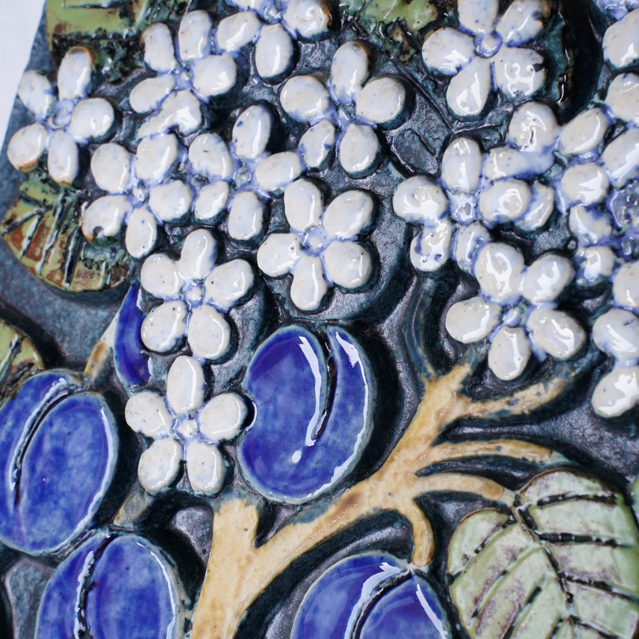 リサ・ラーソン ポモナ(Pomona)プラムの陶板 陶板 Lisa Larson