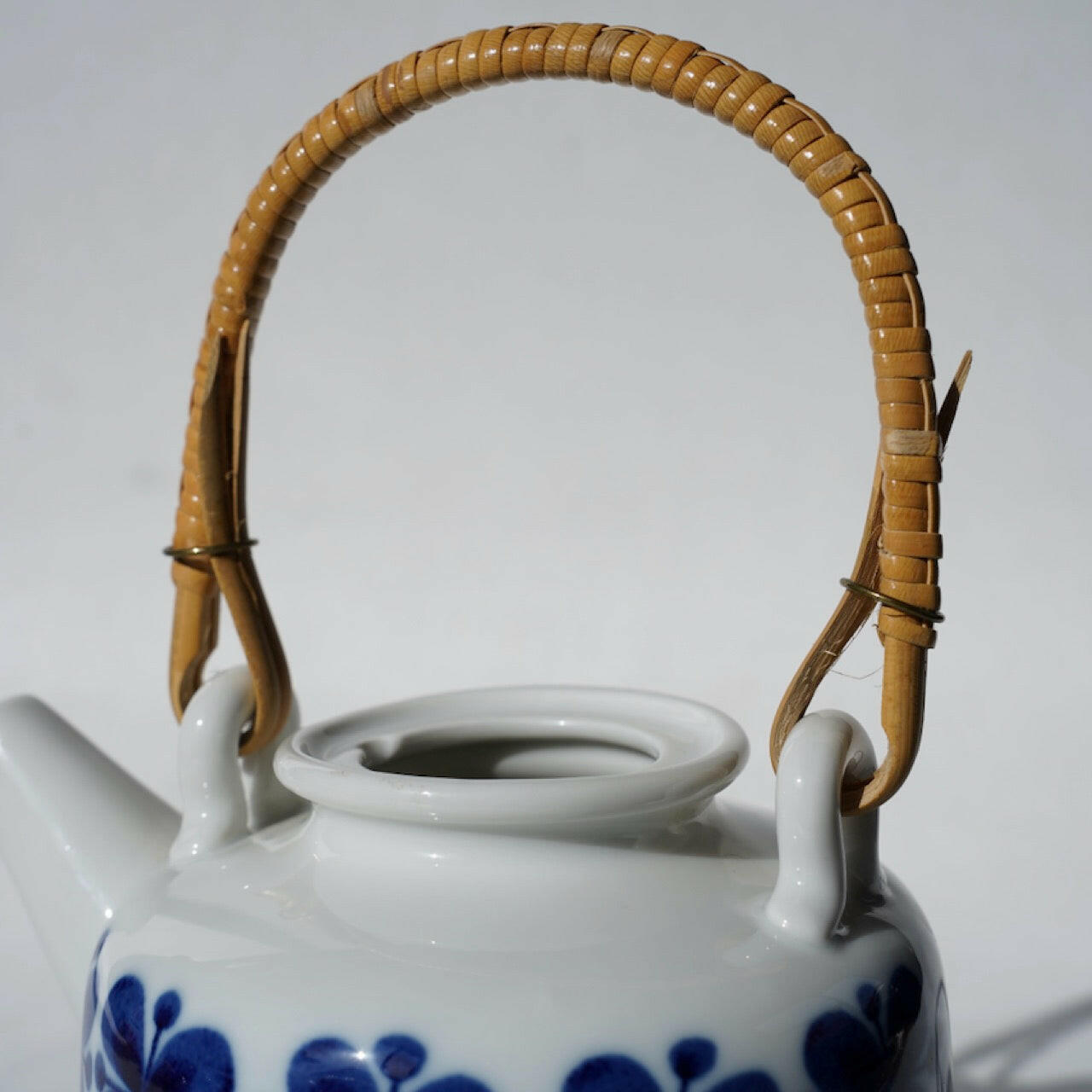 ロールストランド(Rörstrand)モナミ(Mon amie)ティーポット - 北欧食器タックショミュッケ