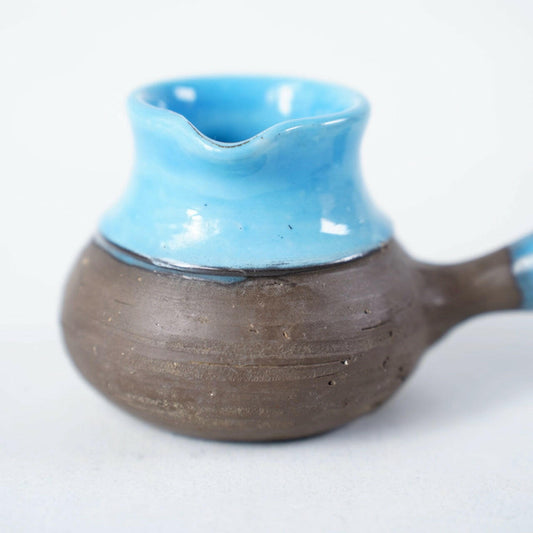 ジイ・ガントフタ(Jie Gantofta)水色のクリーマー - 全体像