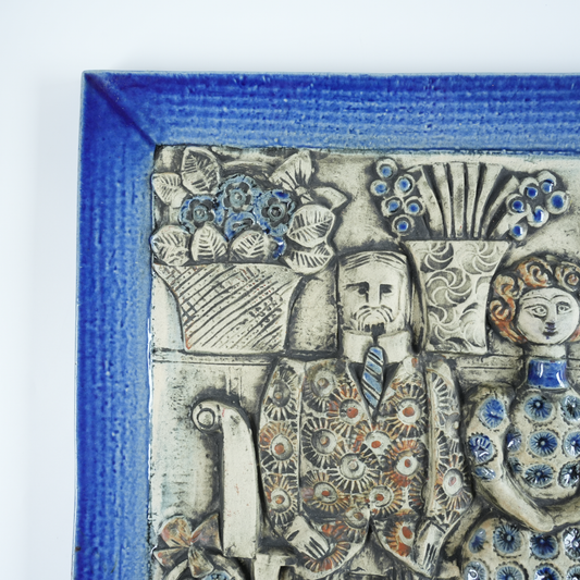 リサ・ラーソン 大型陶板 金婚式(Jubileum)ブルー グスタフスベリ 別角度