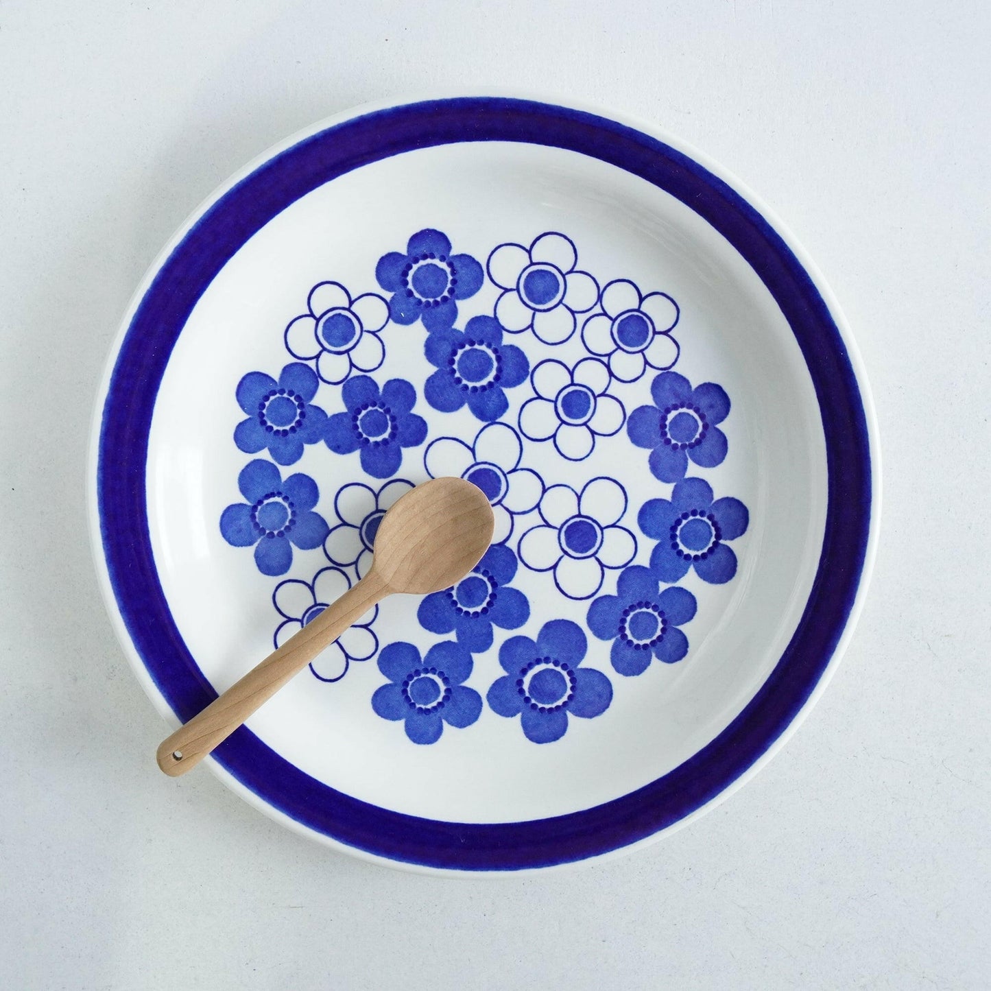 ロールストランド アネモン(Anemon)青プレート24cm 大皿 - 北欧食器タックショミュッケ