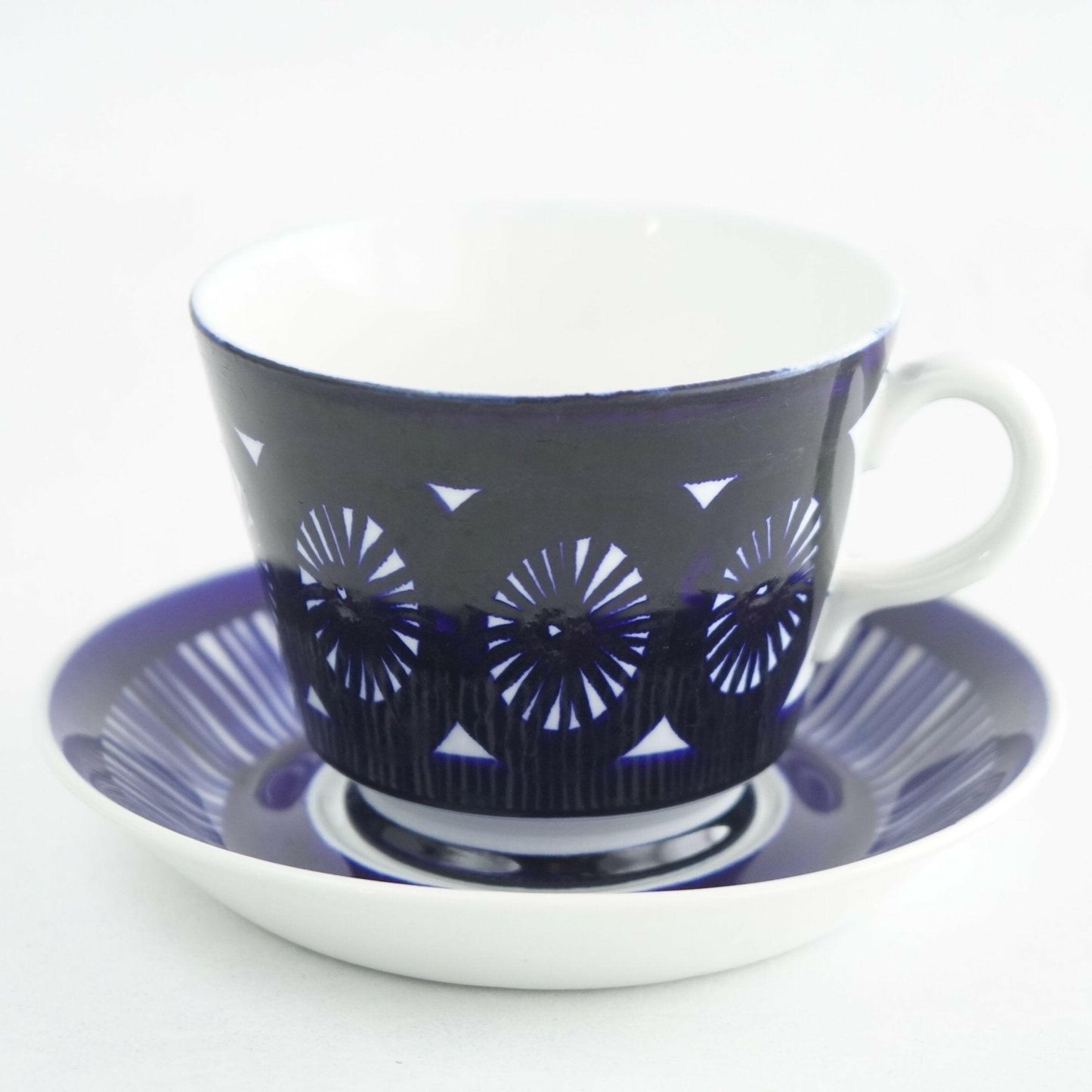 ARABIA フィエスタ(Fiesta)ティーカップ&ソーサー 訳あり - 北欧食器タックショミュッケ