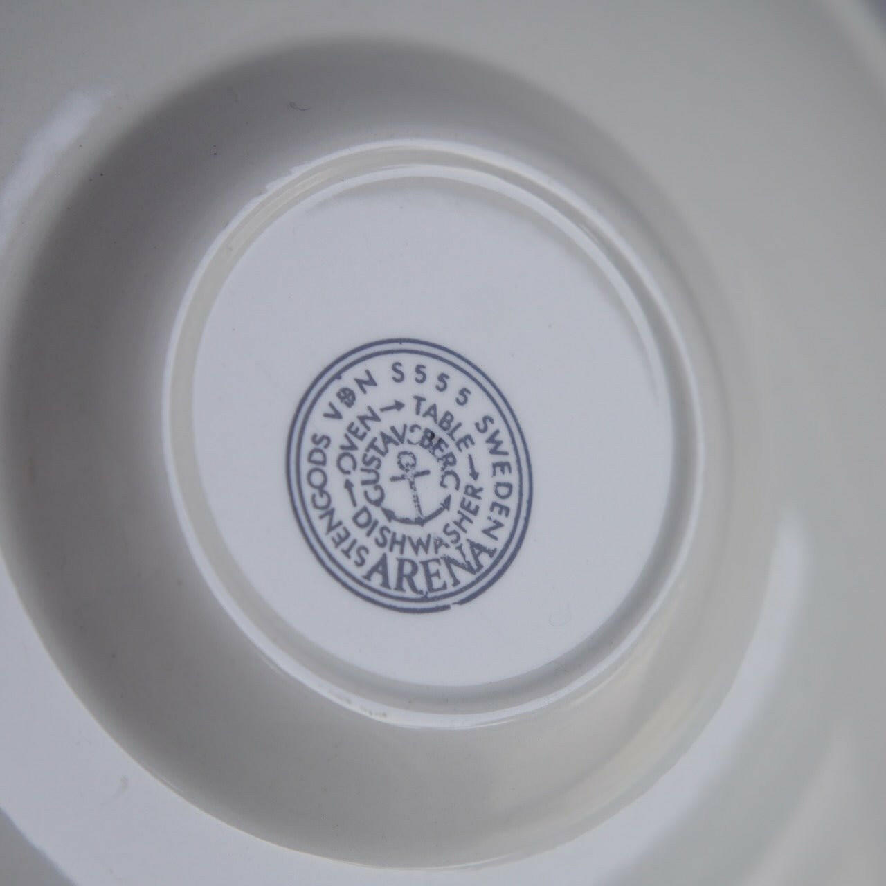 グスタフスベリ アレナ(Arena)ティーカップ&ソーサー - 北欧食器タックショミュッケ