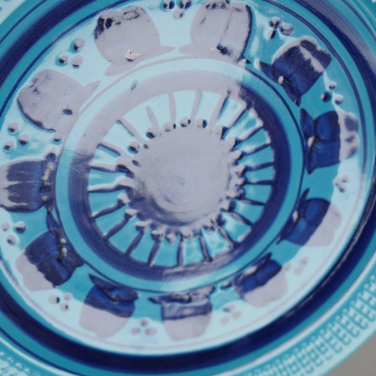 デコ・ヘルシンボリ(Deco Helsingborg)パーラン(Pärlan)25cmプレート 裏面(バックスタンプ)