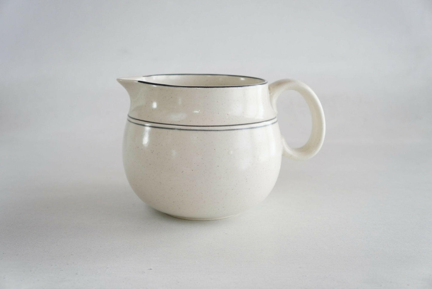 Gustavsberg(グスタフスベリ) Birka(ビルカ)ミルクピッチャー - 北欧食器タックショミュッケ