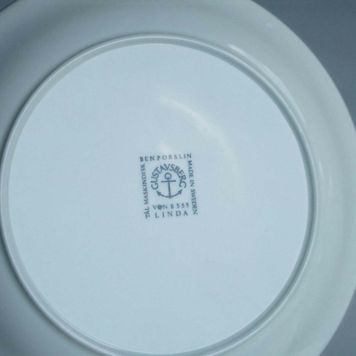 グスタフスベリ リンダ(Linda)コーヒーカップ&ソーサー&ケーキ皿 トリオ コーヒーカップ・ティーカップ Gustavsberg