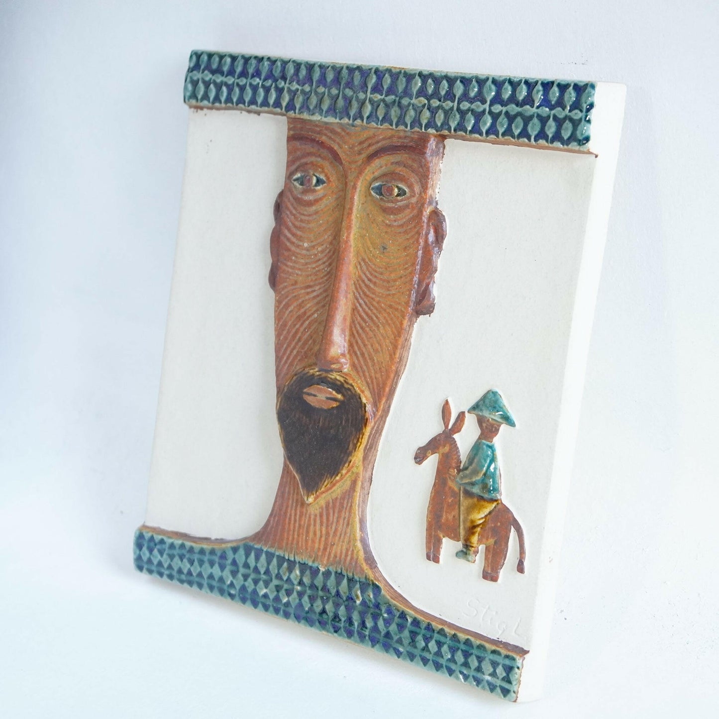 グスタフスベリ(Gustavsberg)スティグ・リンドベリ(Stig Lindberg)ドン・キホーテの陶板 裏面(バックスタンプ)