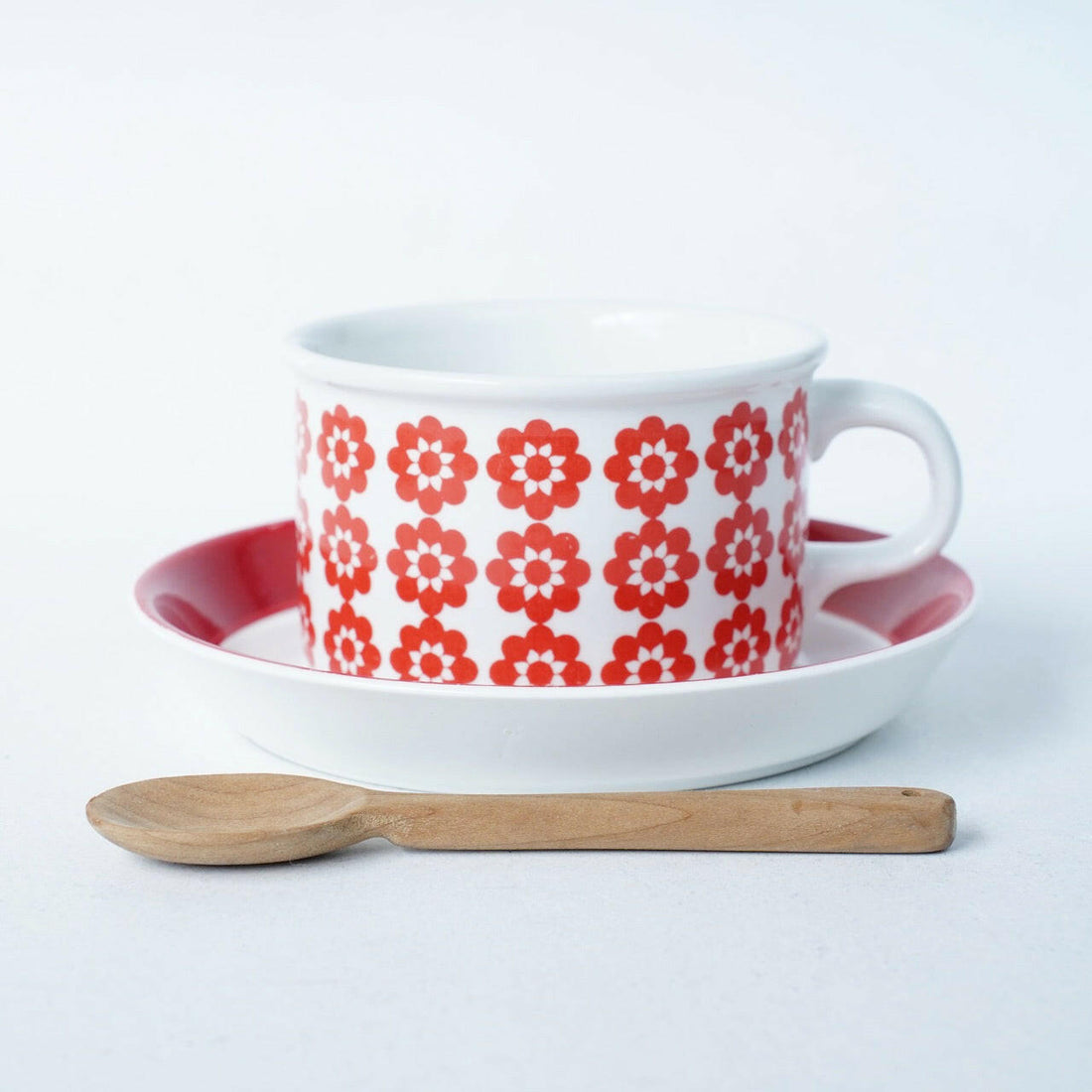 カーリン・ビョルクィスト完全ガイド｜ノーベル賞晩餐会の食器を生んだグスタフスベリの巨匠