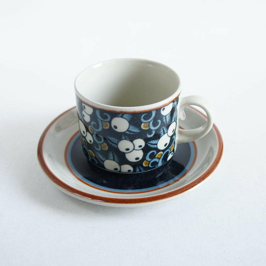 タイカ（Taika）完全ガイド｜2つのタイカの違いと見分け方——ヴィンテージARABIA（アンヤ・ヤーティネン）と現行iittala（クラウス・ハーパニエミ）