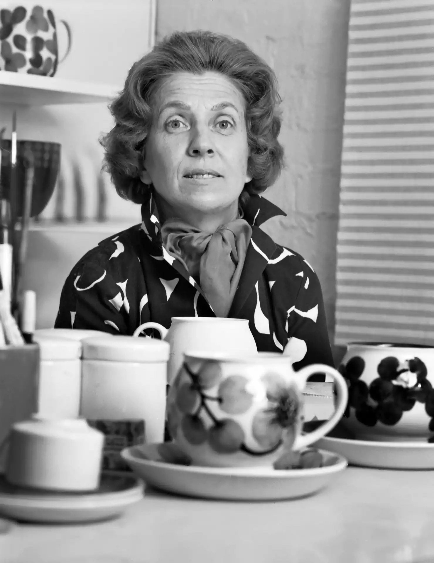 エステリ・トムラ - 北欧食器Tacksamycket