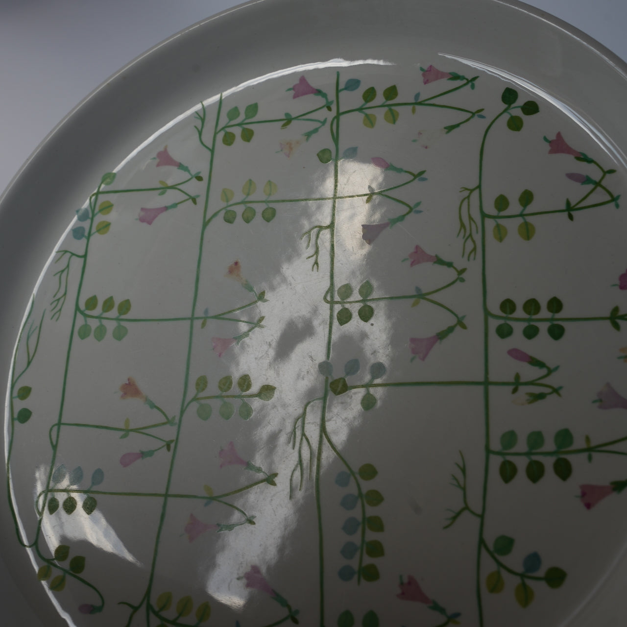 グスタフスベリ リネア（Linnea）プレート 24cm 1 - 北欧食器タックショミュッケ