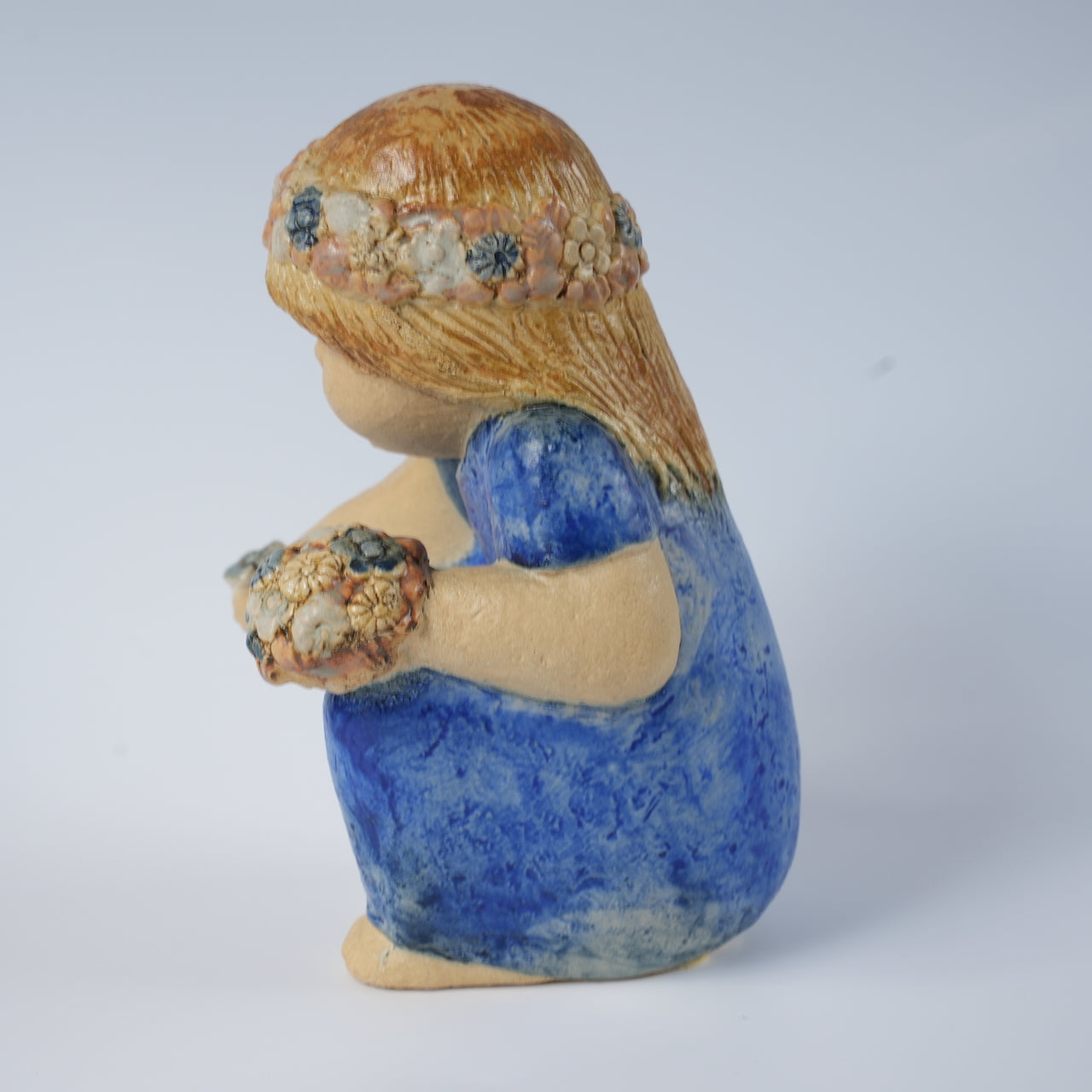 希少 リサ・ラーソン フリーランス作品 花を摘む青い服の少女 置物 Lisa Larson