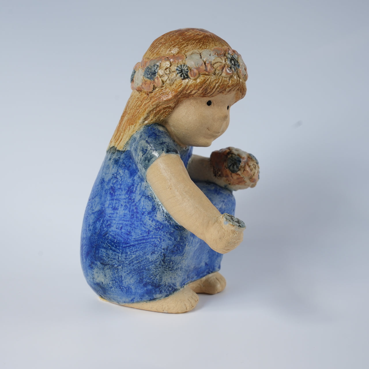 希少 リサ・ラーソン フリーランス作品 花を摘む青い服の少女 置物 Lisa Larson
