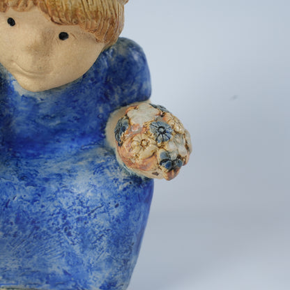 希少 リサ・ラーソン フリーランス作品 花を摘む青い服の少女 置物 Lisa Larson