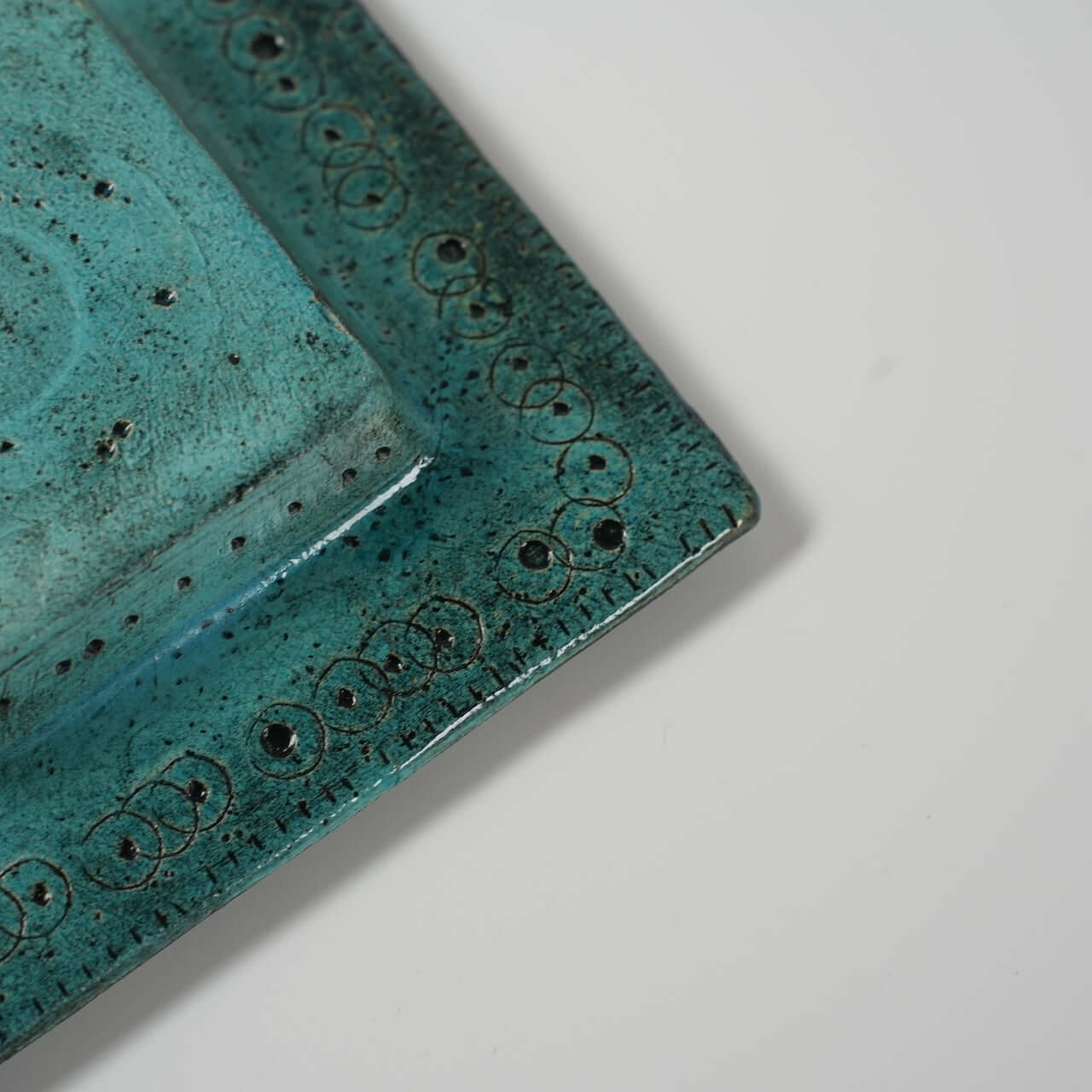 希少 ルート・ブリュック（Rut Bryk）小サイズ陶板（Tuhkavati） 陶板 Rut Bryk