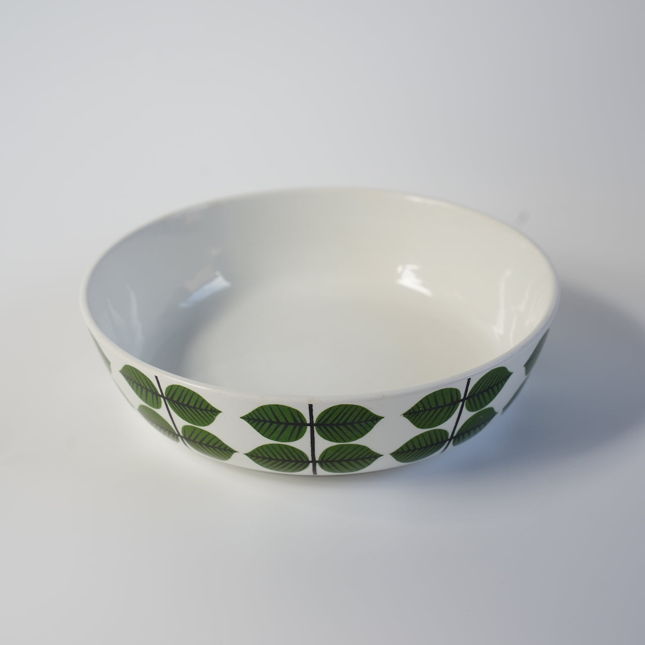 グスタフスベリ（Gustavsberg）ベルサ（Bersa）ヴィンテージ 深皿 スープ皿 ボウル 17cm 4の葉っぱ柄の深皿