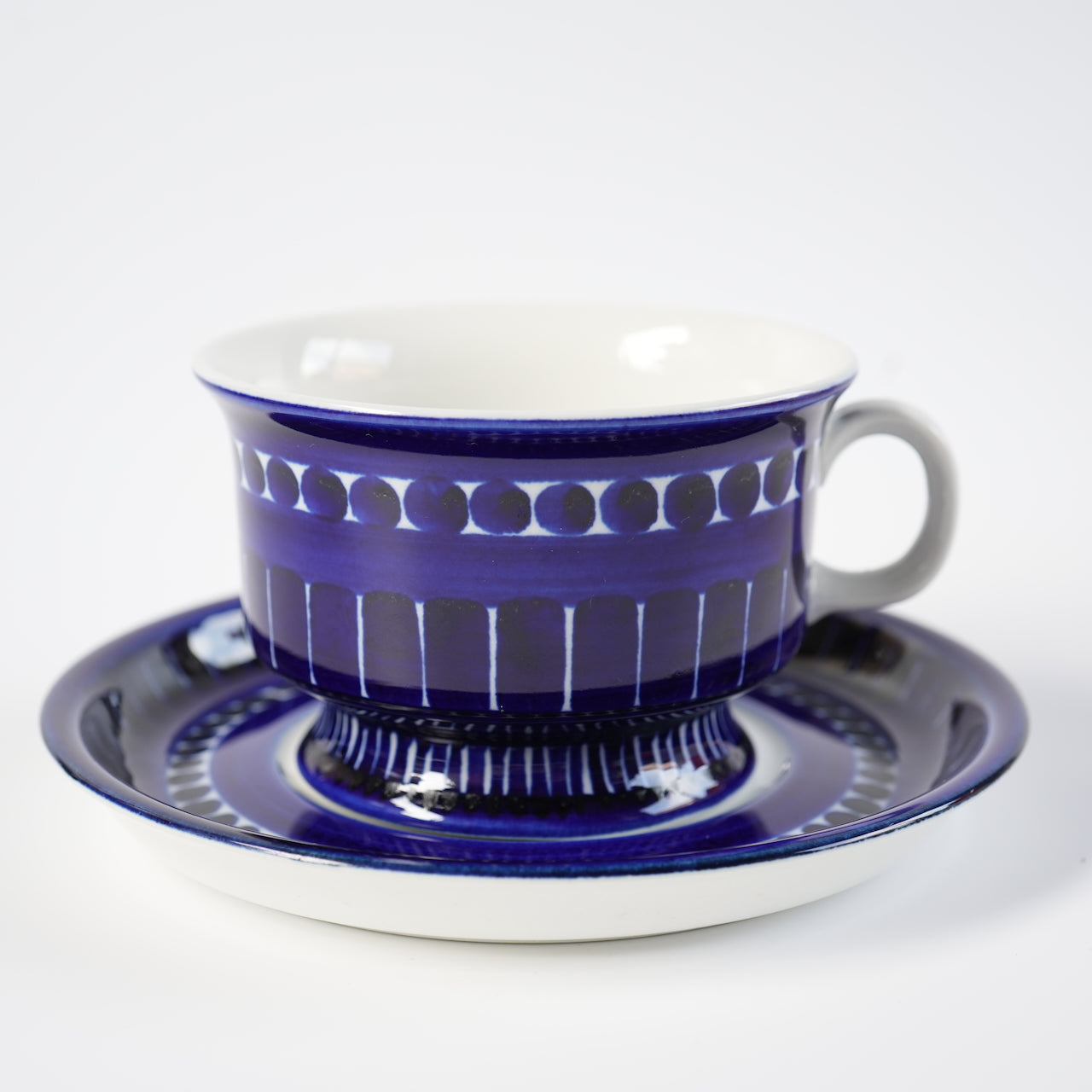 ARABIA バレンシア（Valencia）ティーカップ＆ソーサー1 - 北欧食器タックショミュッケ