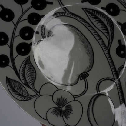 初期モデル アラビア（ARABIA）パラティッシ（Paratiisi）ブラック ティーカップ＆ソーサー - 北欧食器タックショミュッケ