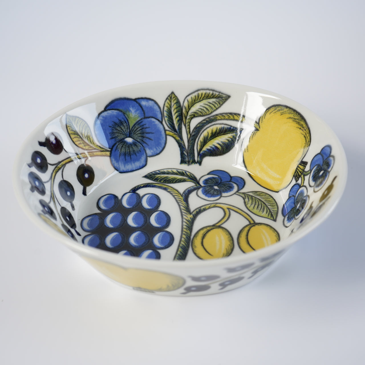 カイピアイネン Kaipiainen グスタフスベリ ミナペルホネン ウェグナー カイピアイネン Kaipiainen グスタフスベリ ミナペルホネン ウェグナー