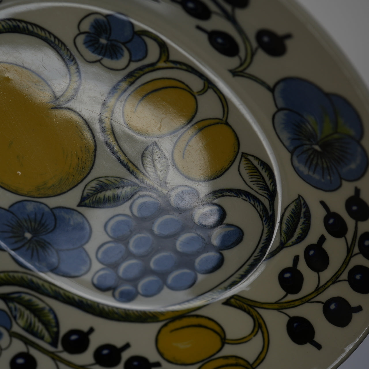 1971年製 ARABIA（アラビア）パラティッシ（Paratiisi）オーバルプレート21cm 1 - 北欧食器タックショミュッケ