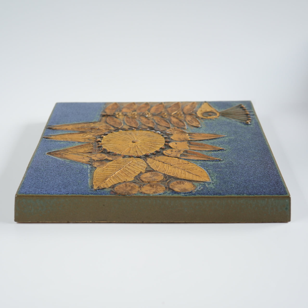 希少色 リサ・ラーソン グスタフスベリ 黄金色の雄鶏（Tuppfågel）の陶板 - 北欧食器タックショミュッケ