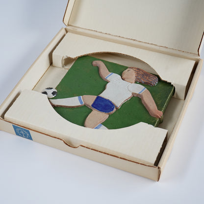希少 リサ・ラーソン 女子サッカー（Damfotboll）の陶板 箱付き - 北欧食器タックショミュッケ
