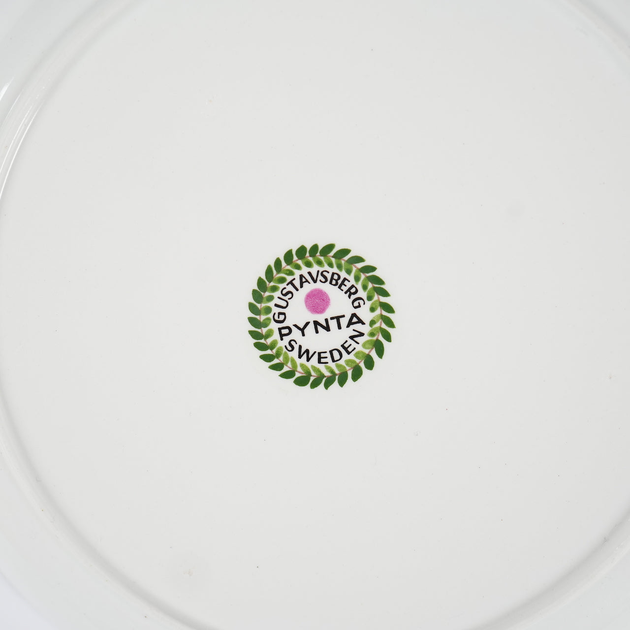 グスタフスベリ ピンタ（Pynta）18cmプレート ケーキ皿 2 - 北欧食器タックショミュッケ