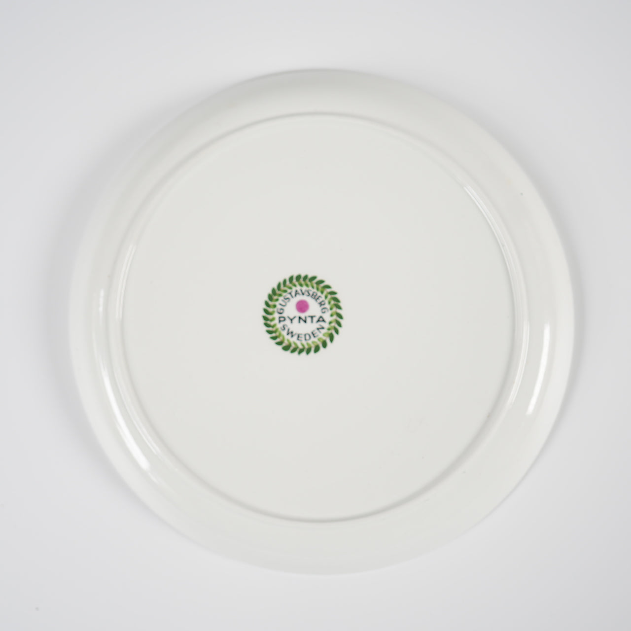 グスタフスベリ ピンタ（Pynta）18cmプレート ケーキ皿 1 - 北欧食器タックショミュッケ