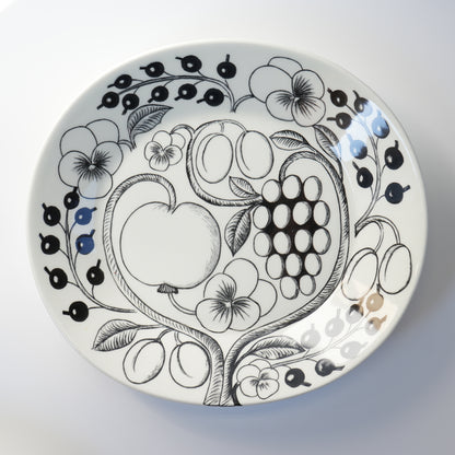 Arabia Paratiisi Black 25cm Oval Plate, the earliest model