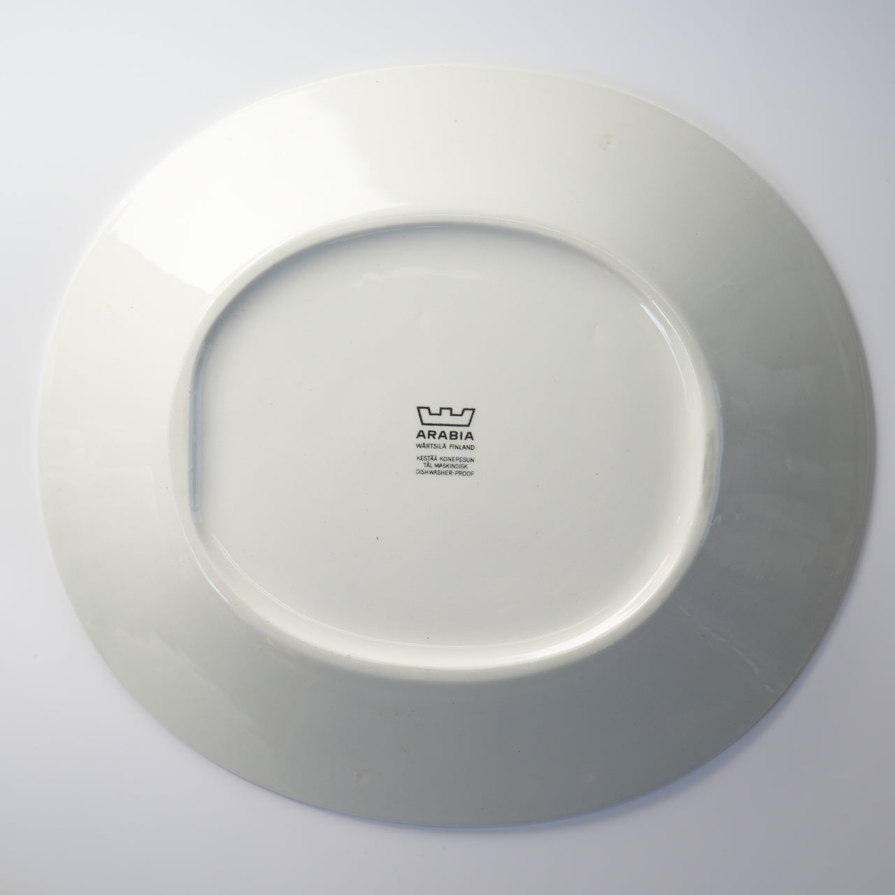 Arabia Paratiisi Black 25cm Oval Plate, the earliest model