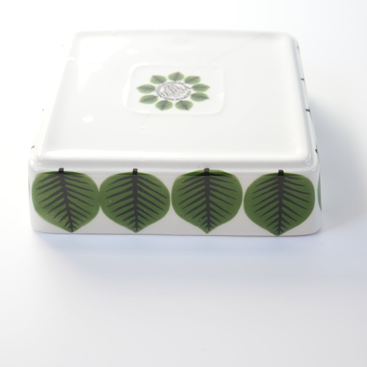 Gustavsberg Bersa square plate (small) with penetration