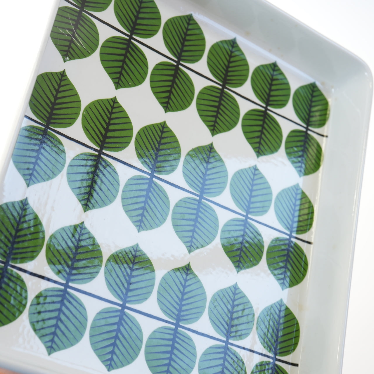 グスタフスベリ ベルサ（Bersa）スクエアプレート