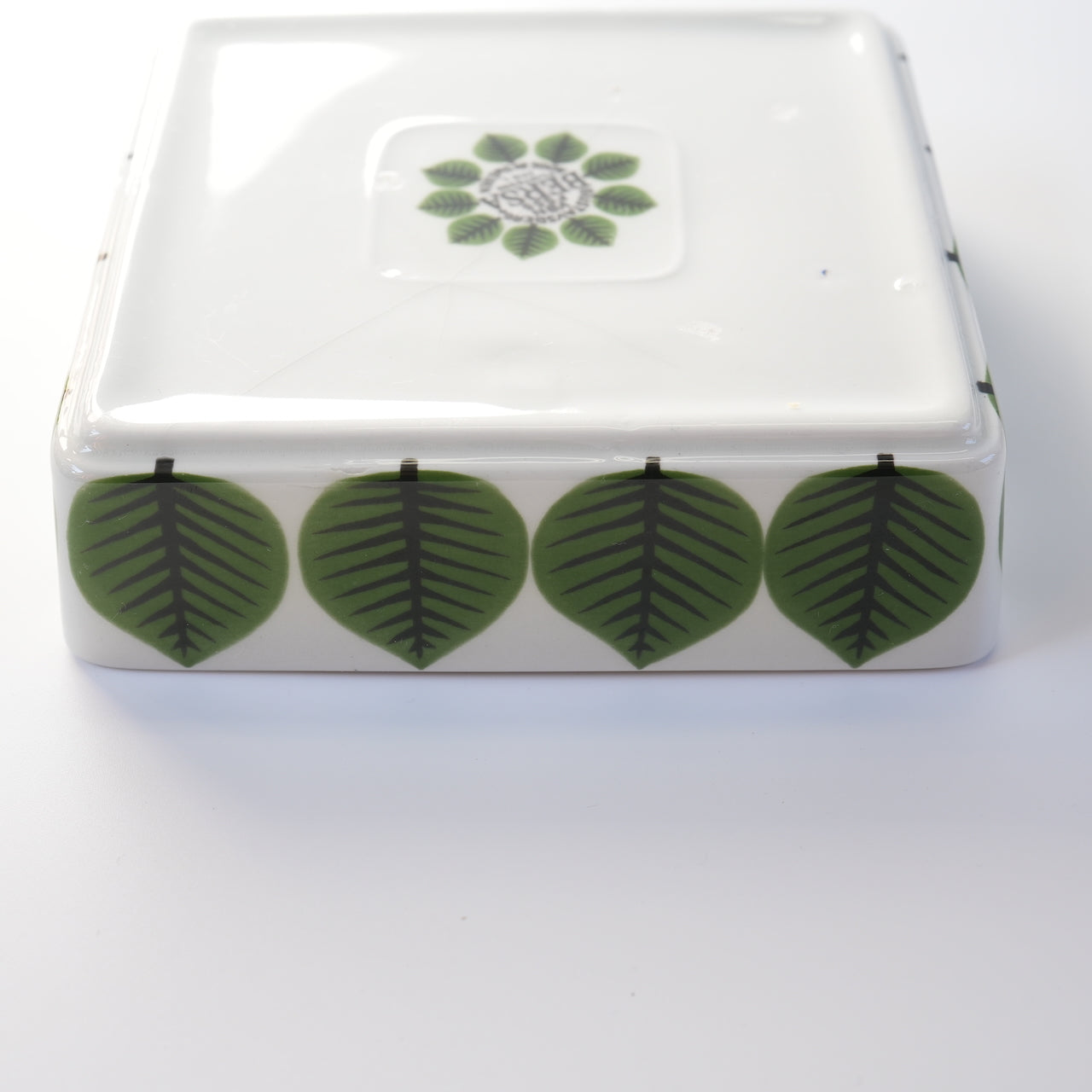 Gustavsberg Bersa square plate (small) with penetration