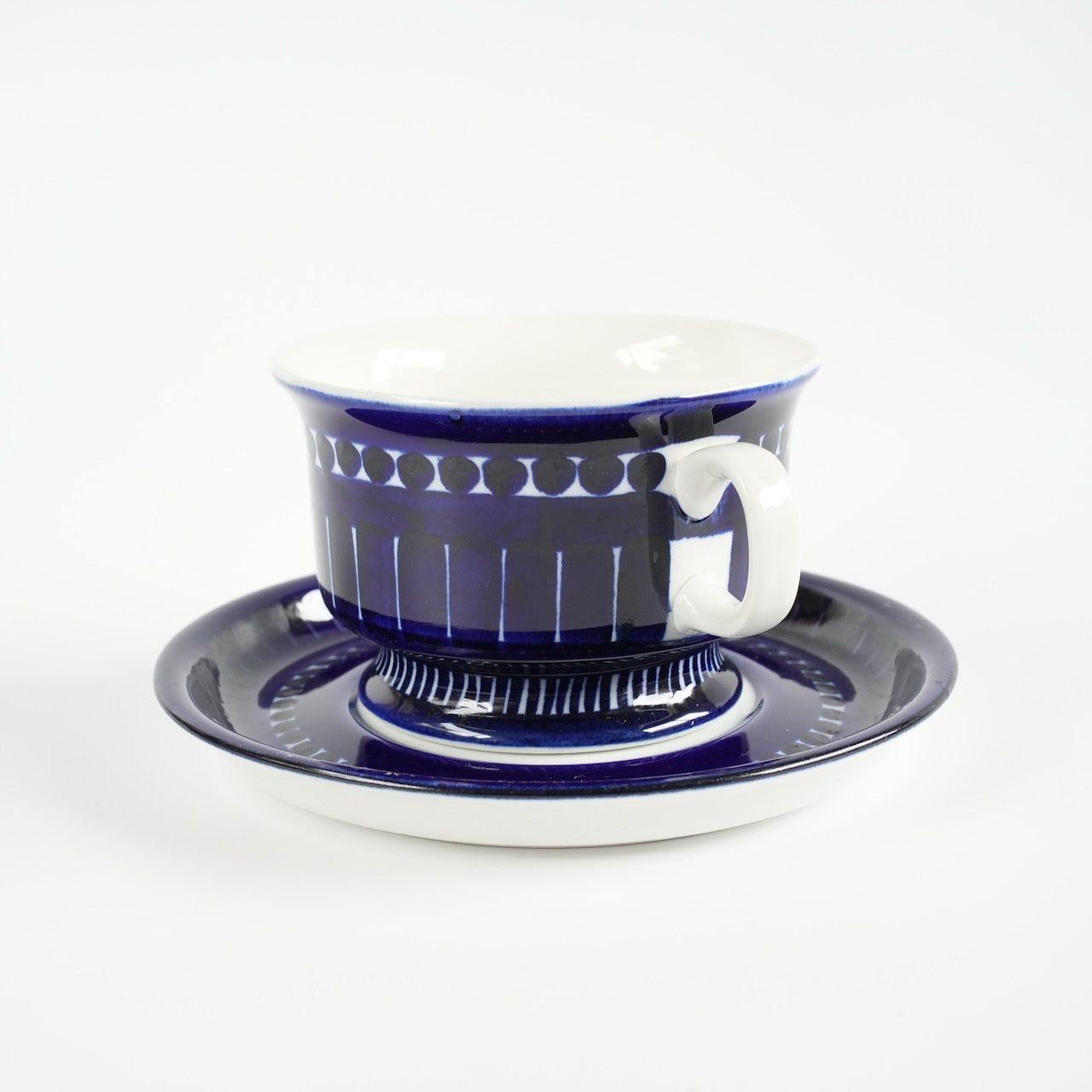 Specialty store for Scandinavian goods and vintage tableware