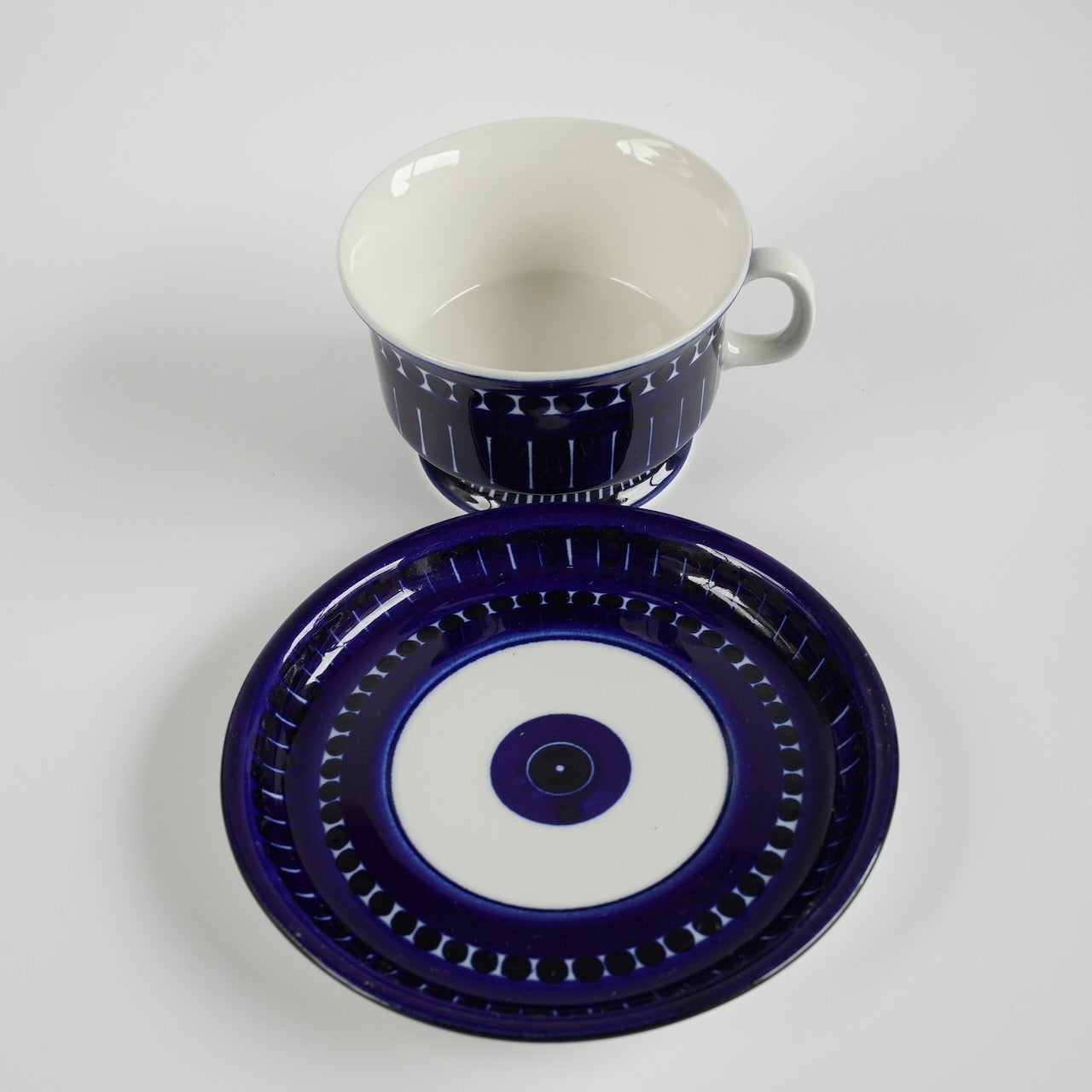 ARABIA バレンシア（Valencia）ティーカップ＆ソーサー1