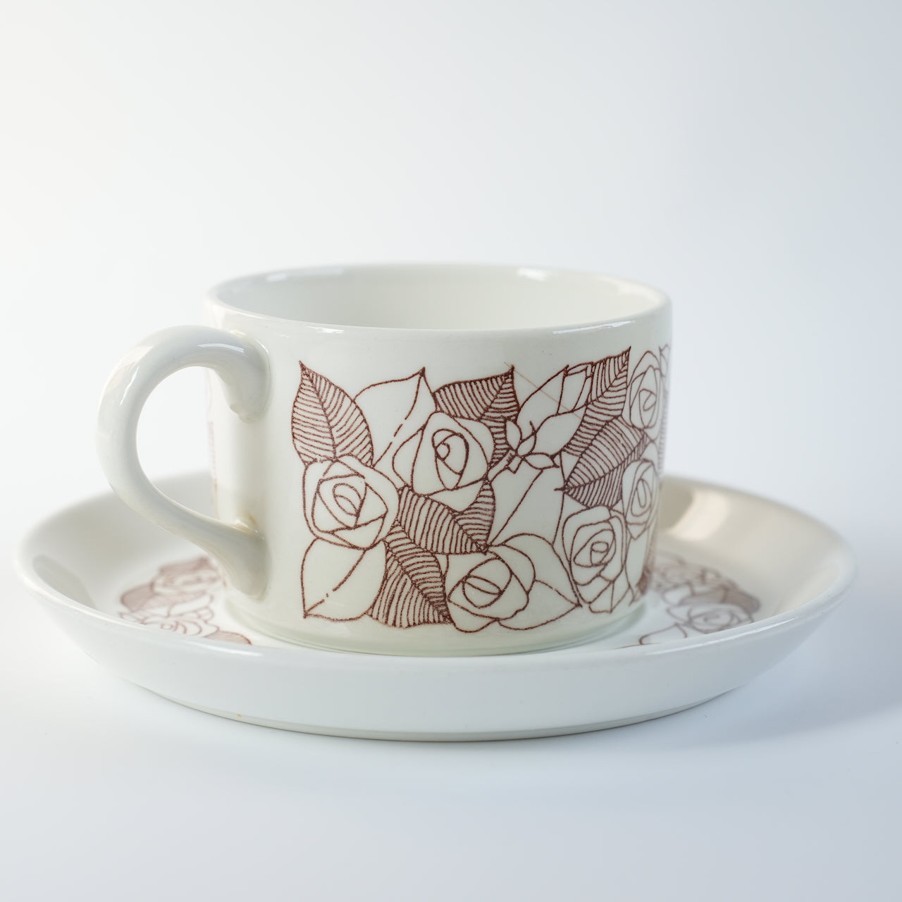 稀有 Gustavsberg Rosenfalt 茶杯和茶碟，2 件