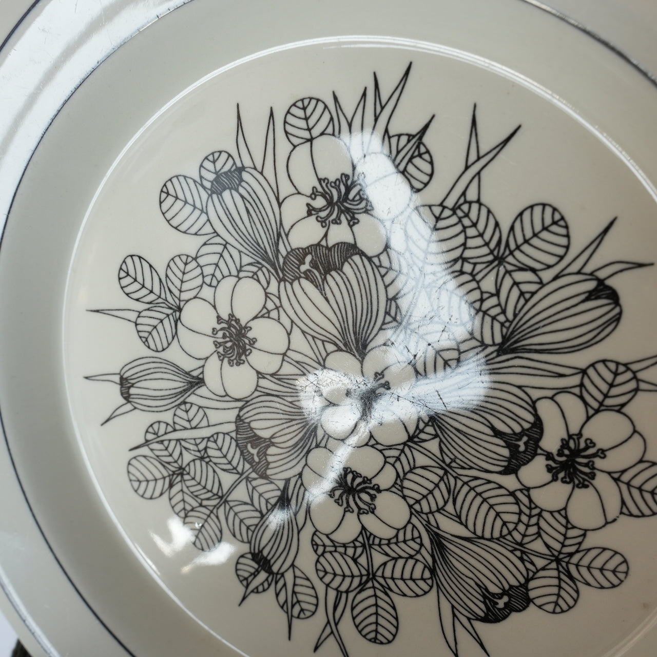 アラビア（ARABIA）クロッカス（Krokus）24cmプレート 2 | 北欧食器