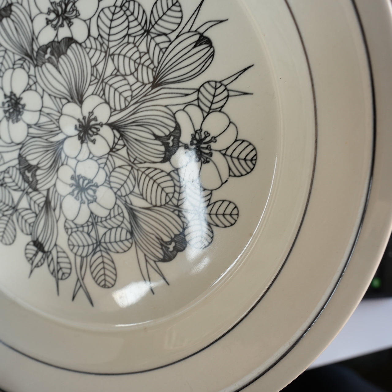 Arabia Crocus 24厘米盘子，2个