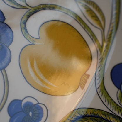 罕见的 Arabia Paratiisi 特大椭圆形盘子，36 厘米，带有 Viola 标志