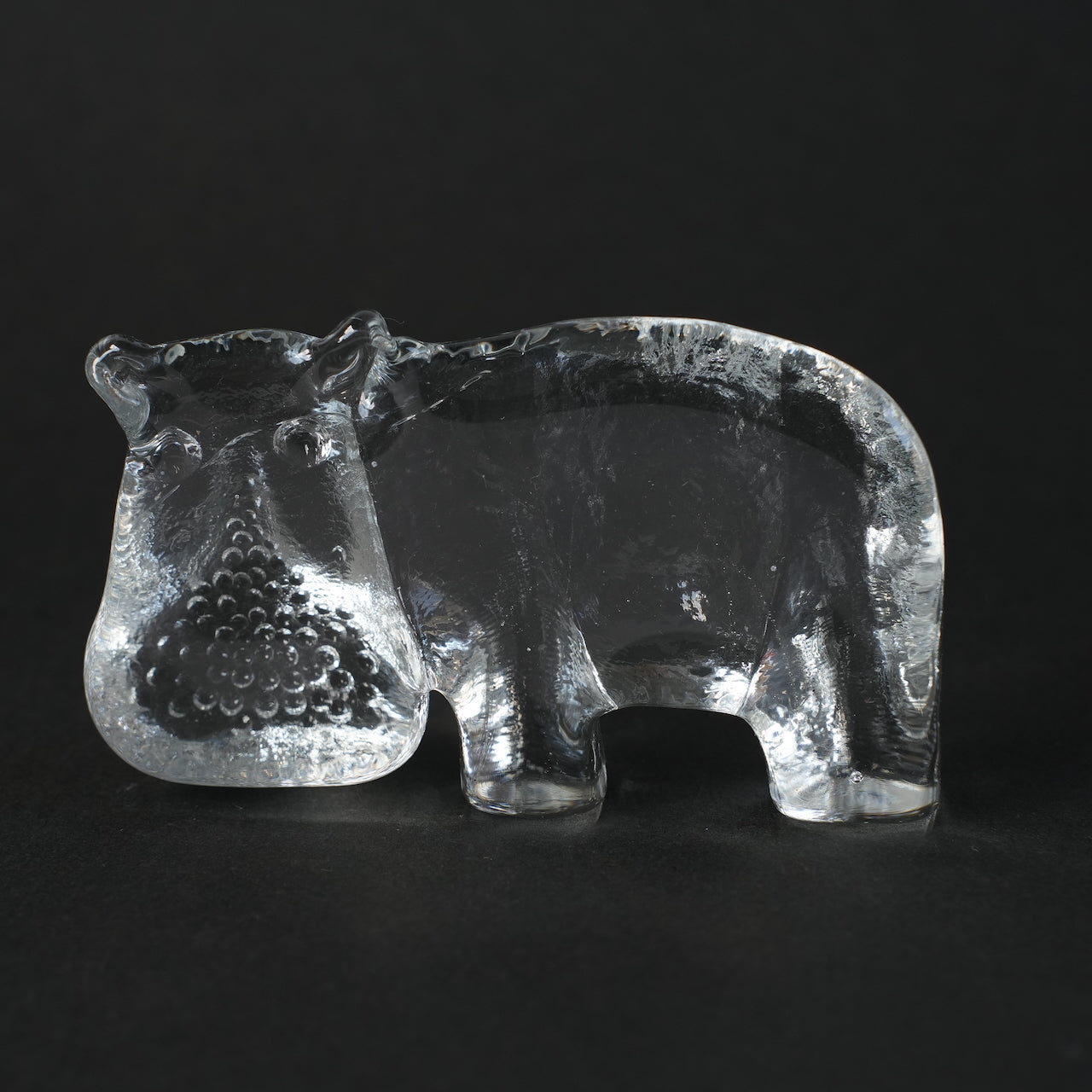 维特尔 Valeen Kosta Boda 玻璃罩“Frodhast”