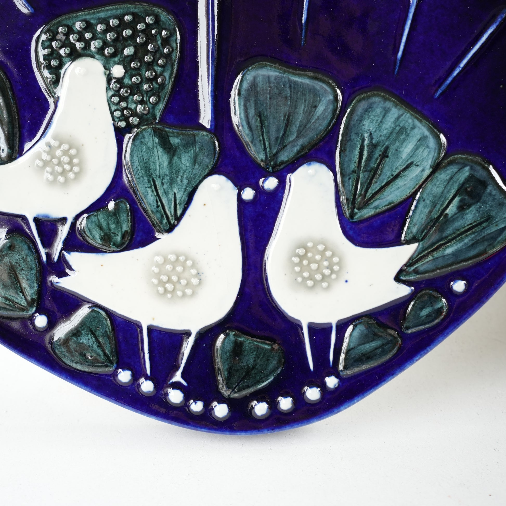 希少 ロールストランド シルヴィア・レウショヴィウス ヴィオラに集う白い小鳥の大サイズ陶板 - 4