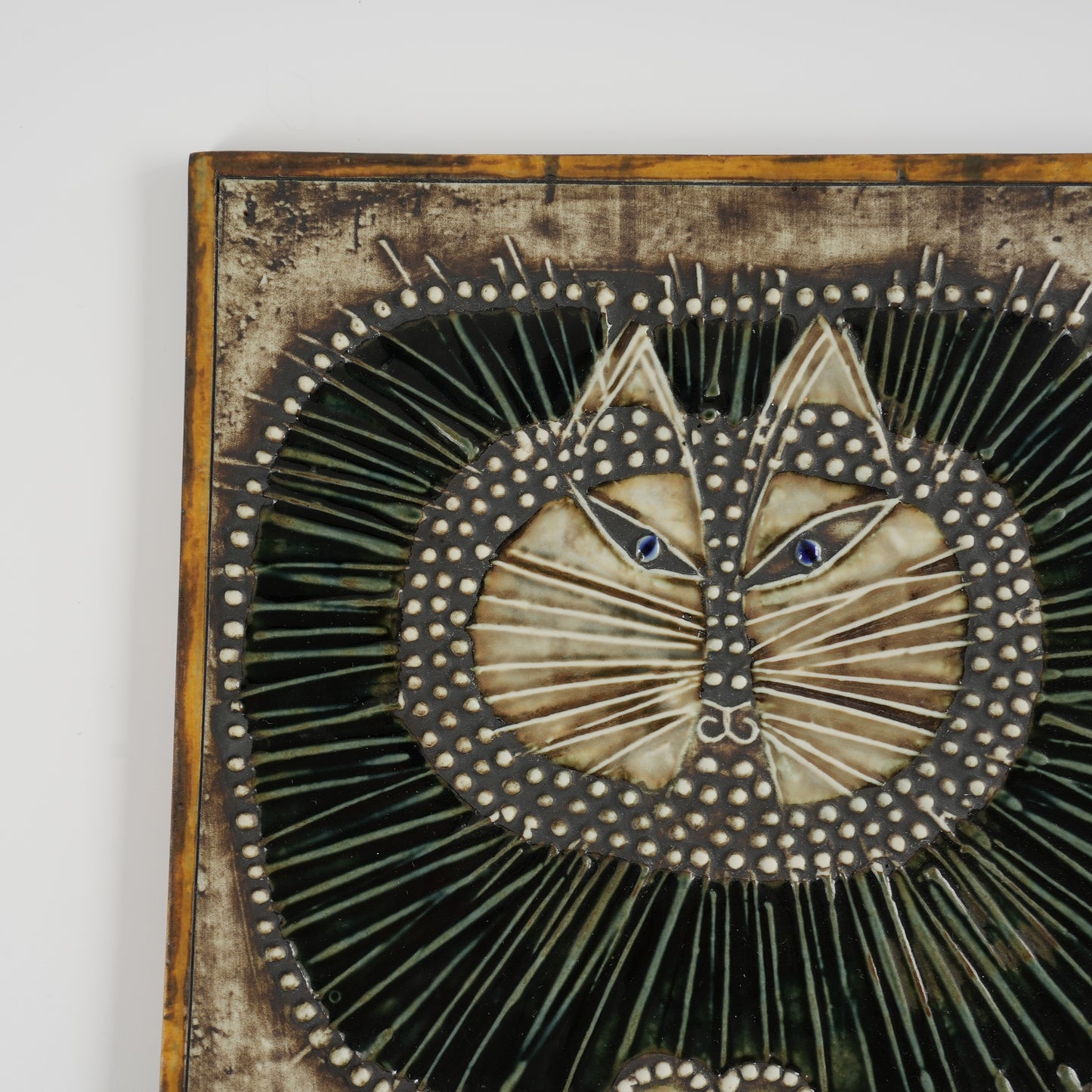 希少 グスタフスベリ リサ・ラーソン 黒い丸猫の陶板（Katt） - 全体像