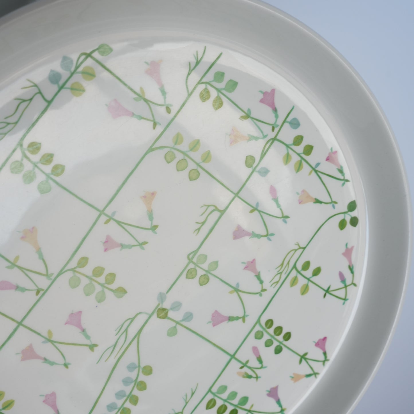 グスタフスベリ リネア（Linnea）プレート 24cm - ディテール 6