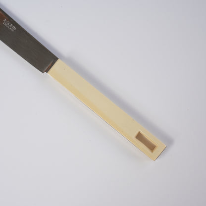 ボダ ビュッフェ（Buffé）ナイフ 21cm シグネ・ペション=メリン デザイン - デザイン・柄の詳細