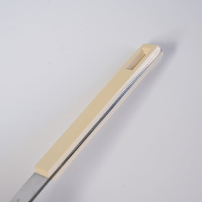 ボダ ビュッフェ（Buffé）スプーン 18cm シグネ・ペション=メリン デザイン - 側面