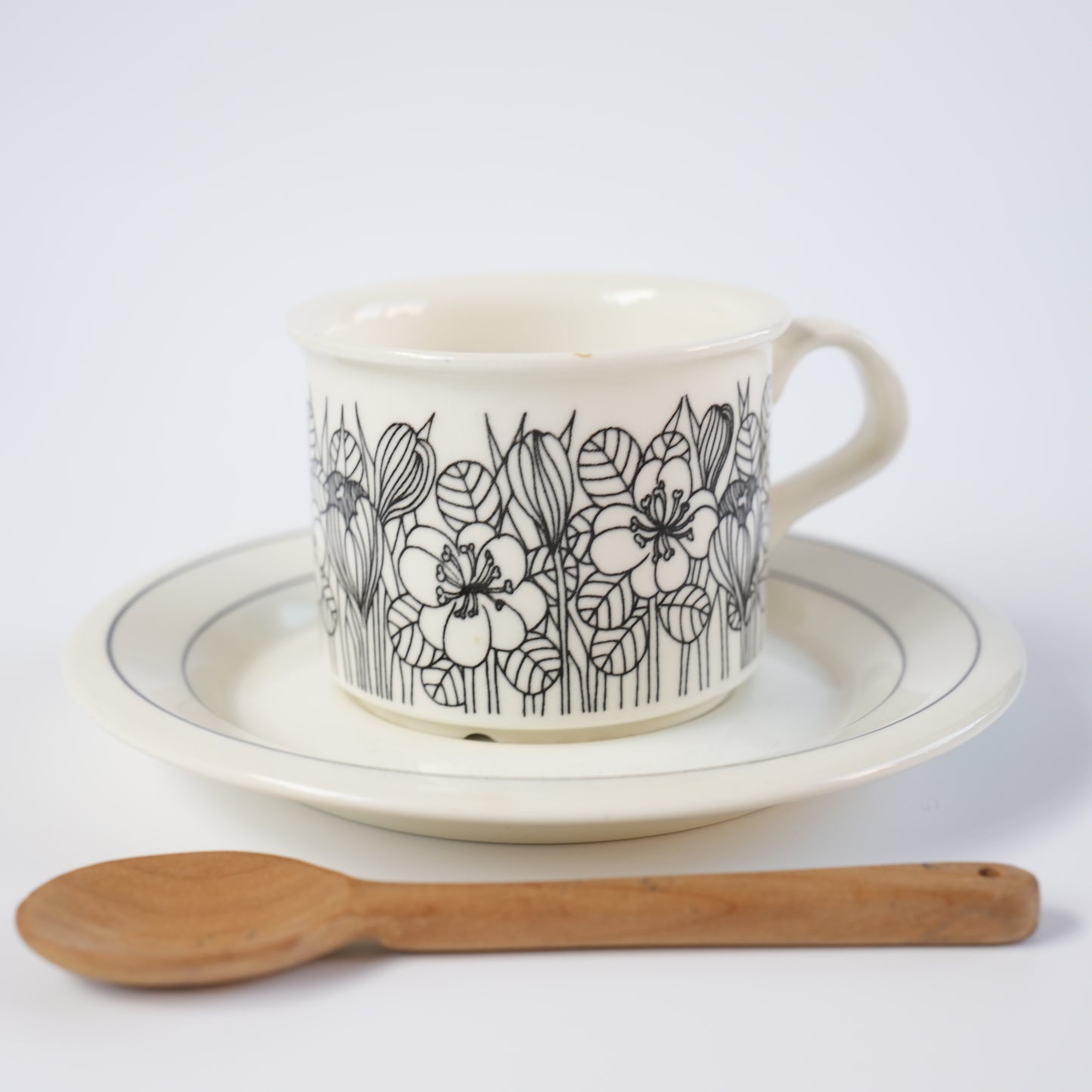 訳あり品 アラビア（ARABIA）クロッカス（Krokus）コーヒーカップ＆ソーサー - ARABIA - 北欧食器タックショミュッケ