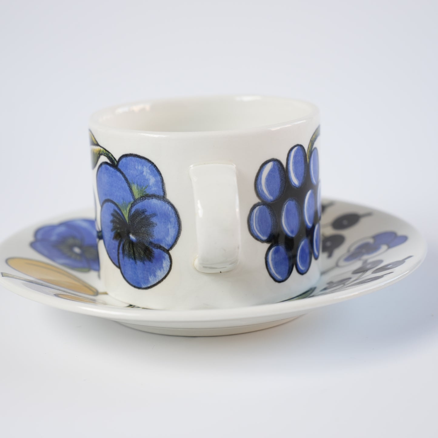 訳あり品【ヴィオラロゴ】アラビア（ARABIA）パラティッシ（Paratiisi）ティーカップ＆ソーサー - 5